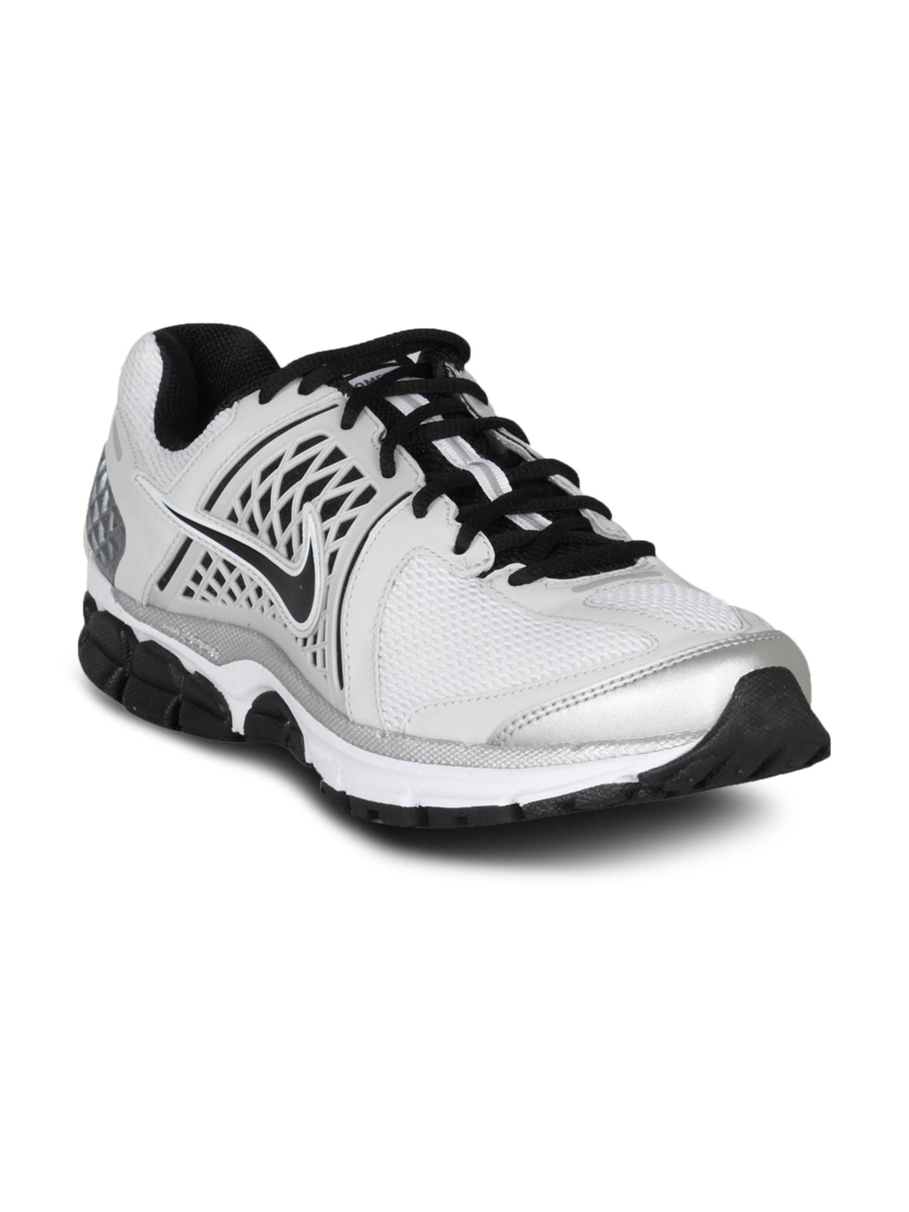 Nike Men's Zoom Vomero White Shoe