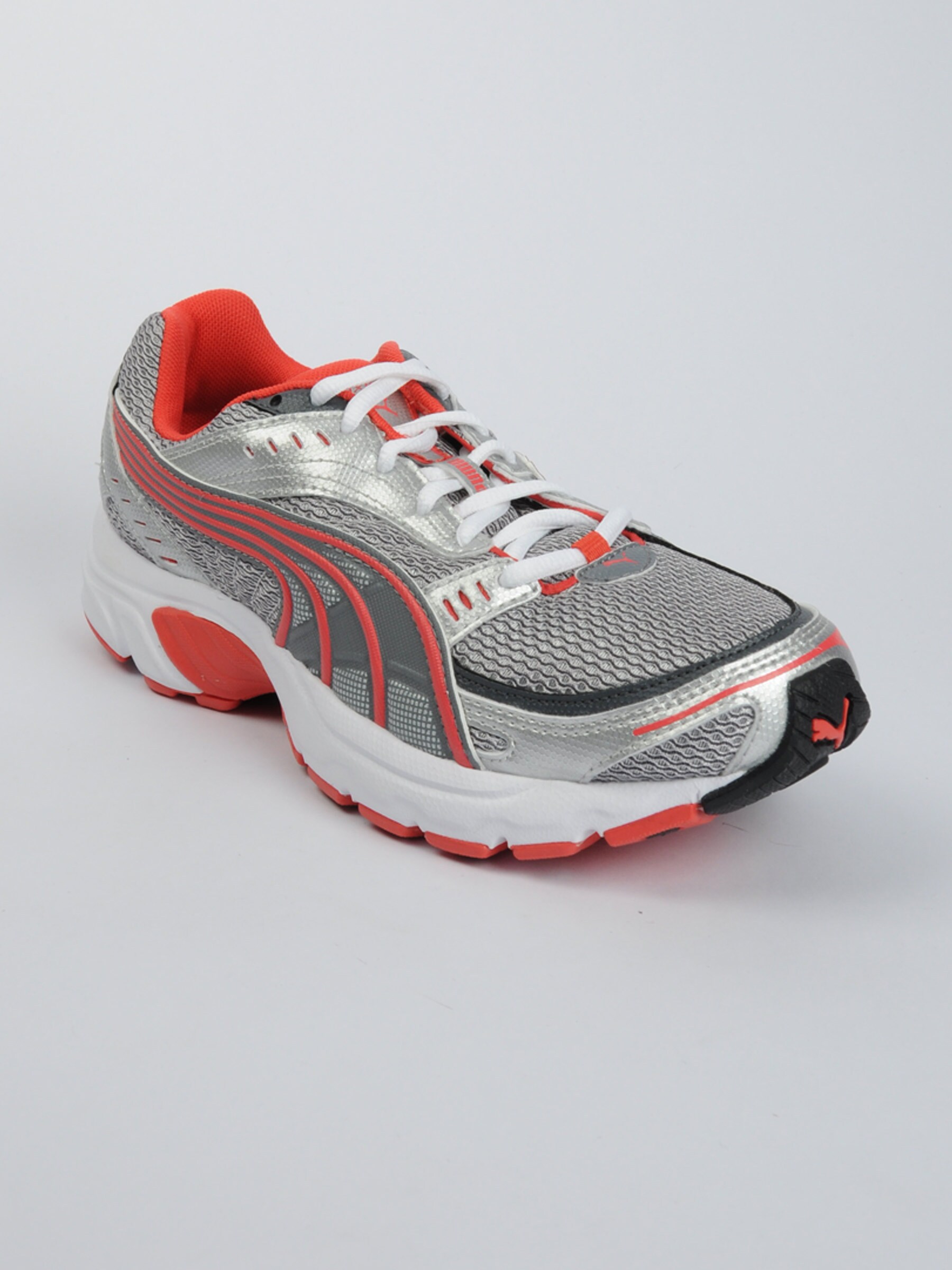 Puma Women Axis Silver Sports Shoes