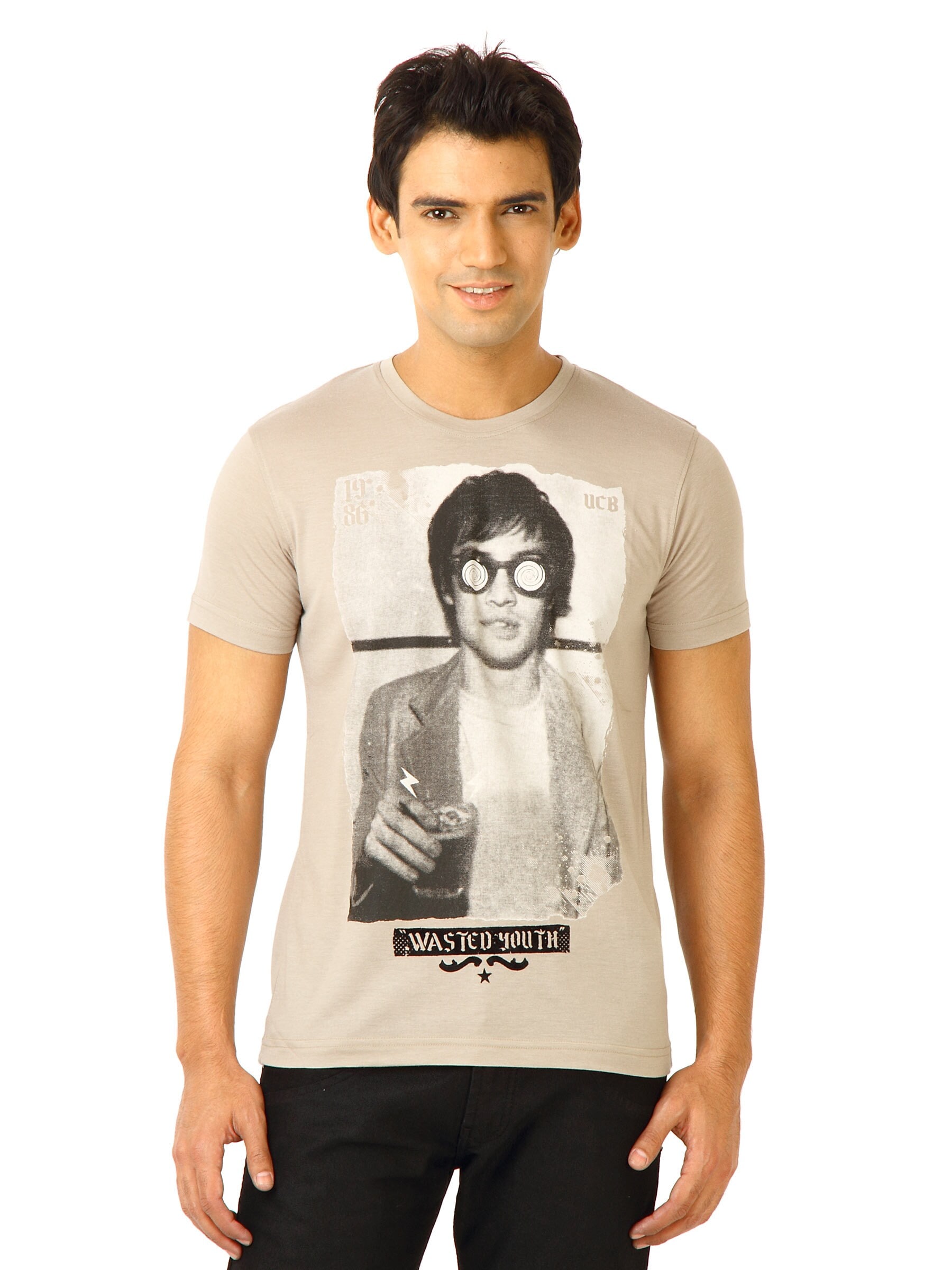 United Colors of Benetton Men Printed Beige Tshirts