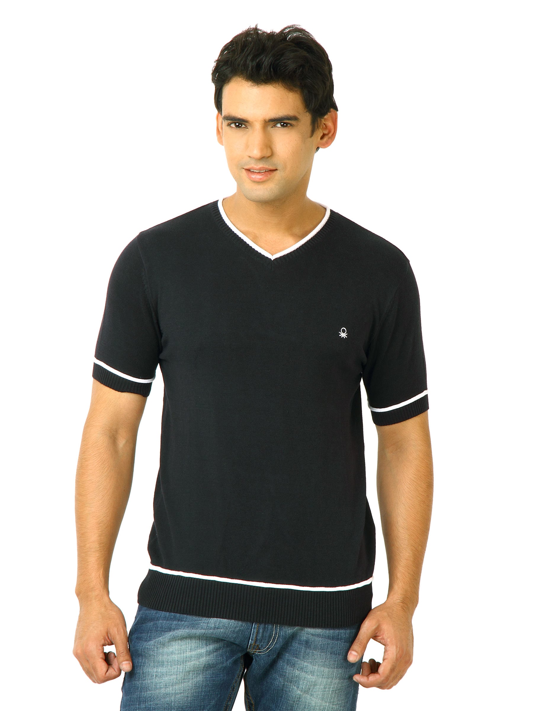 United Colors of Benetton Men Solid Black Tshirts