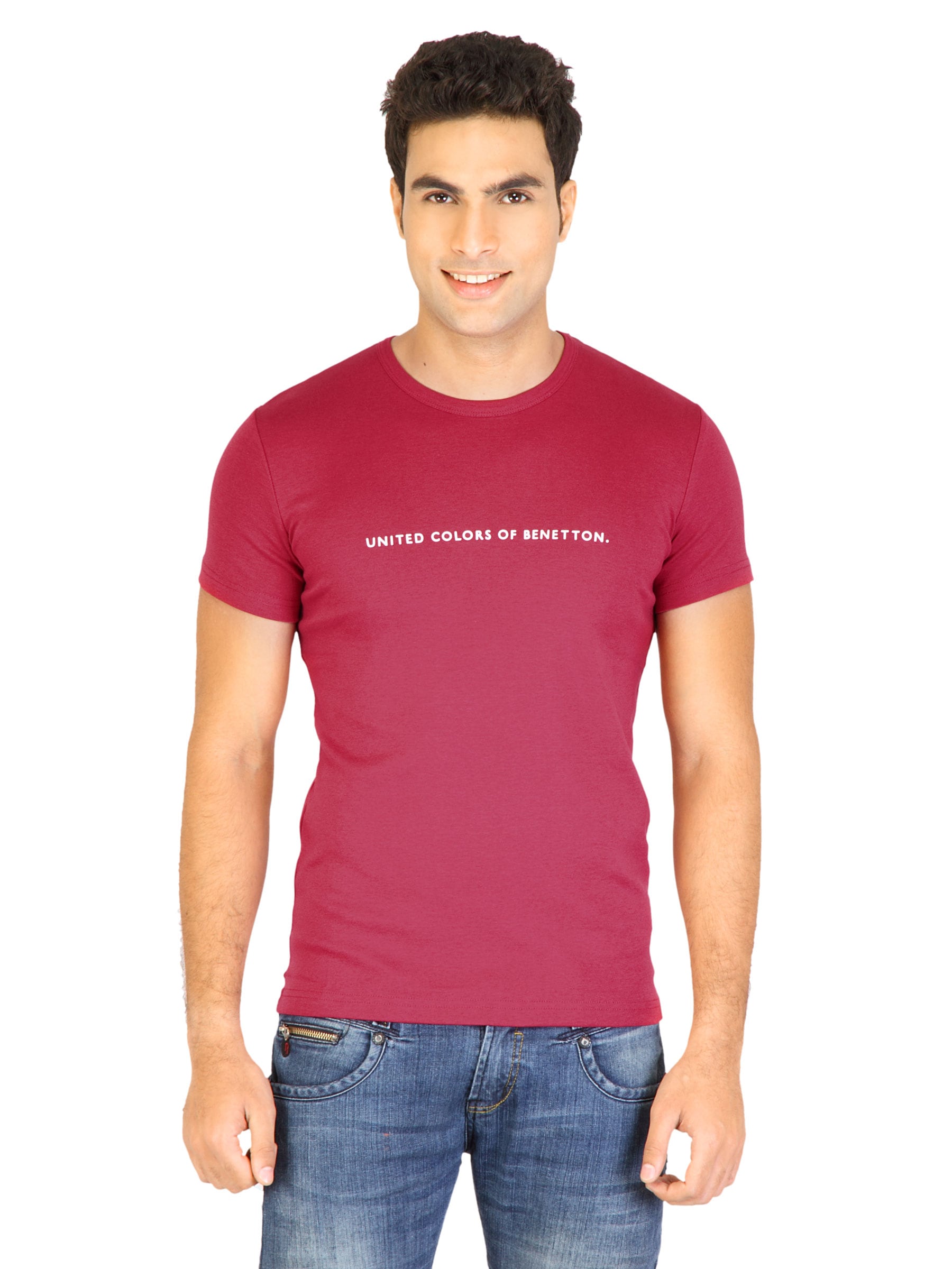 United Colors of Benetton Men Short Red Tshirts