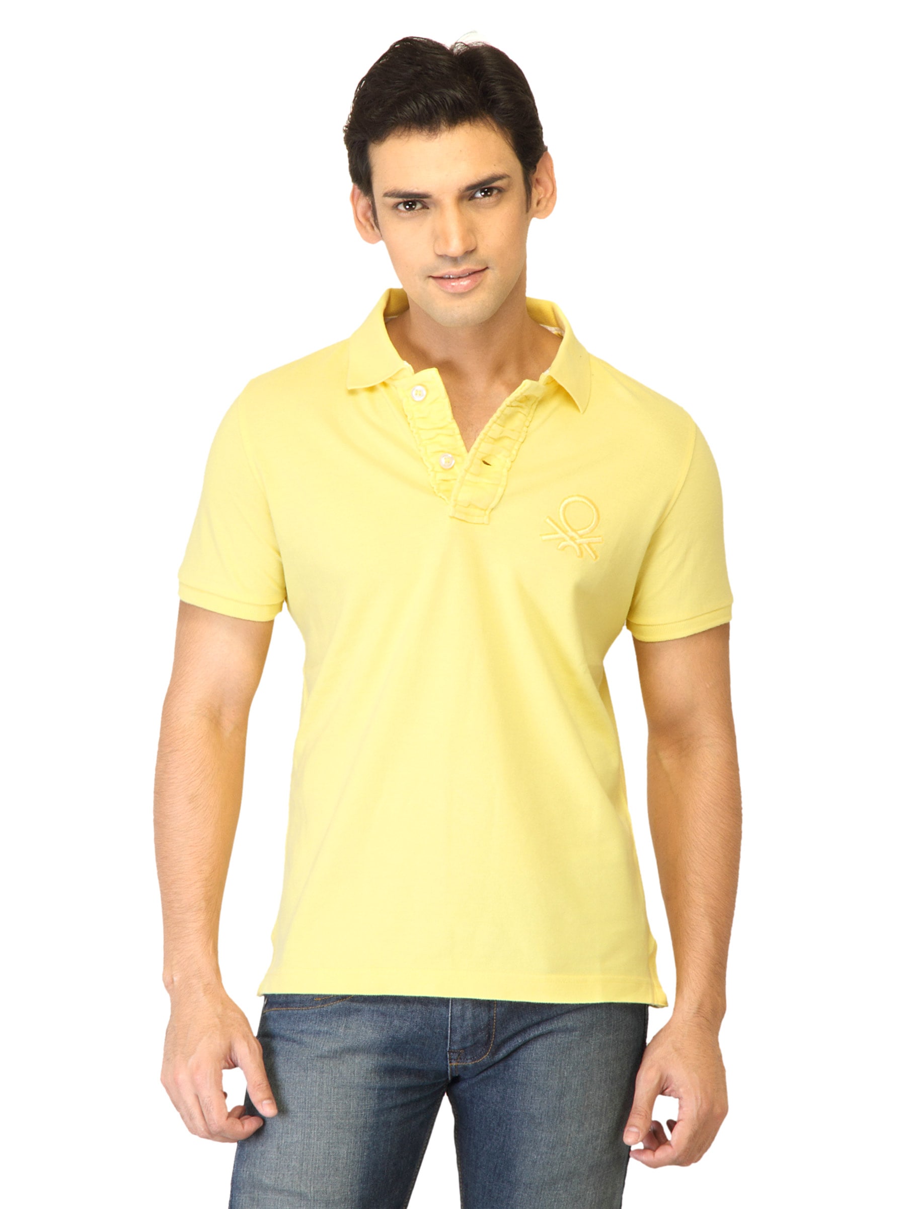 United Colors of Benetton Men Solid Yellow Tshirts