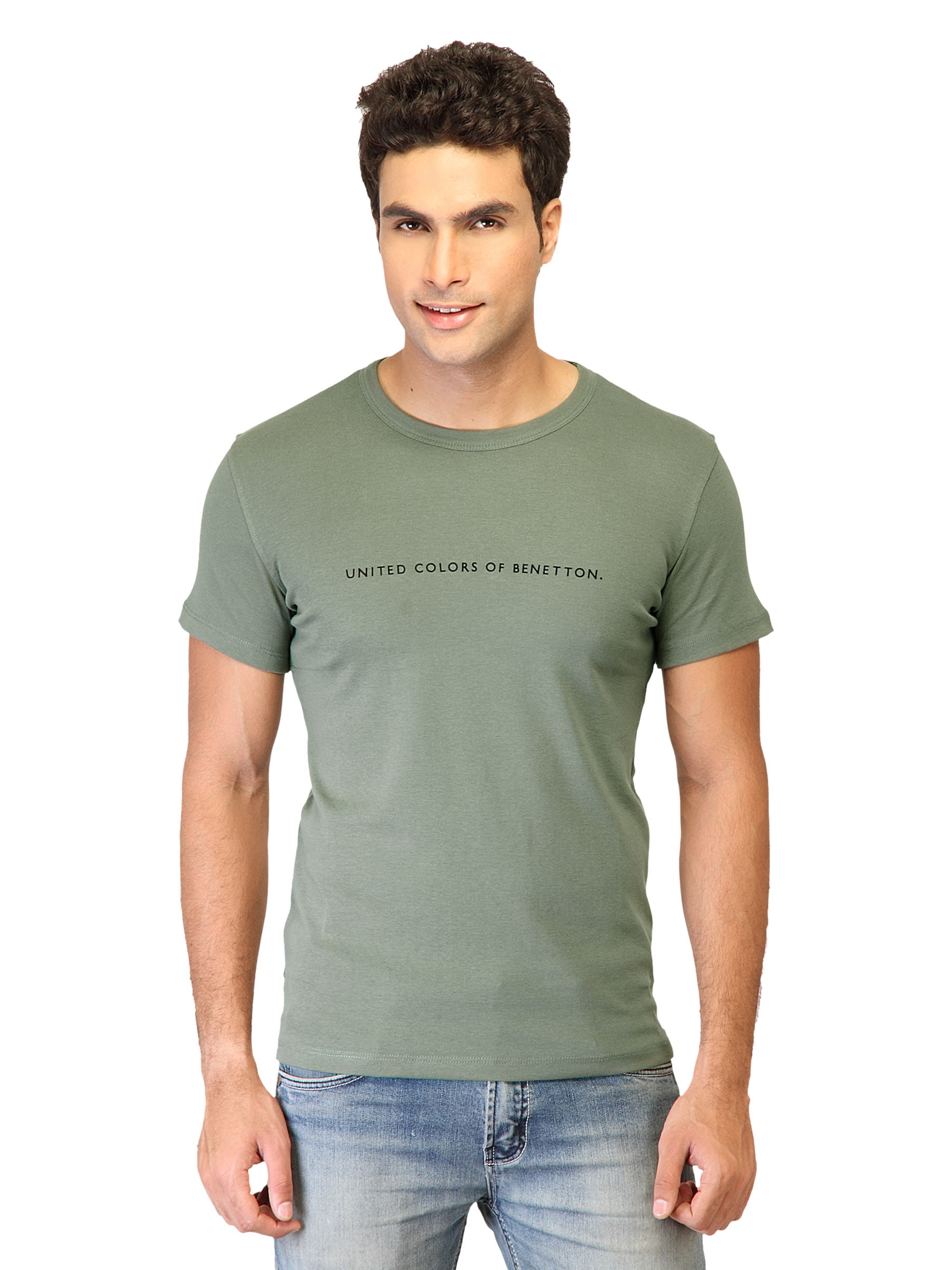 United Colors of Benetton Men Solid Green Tshirts