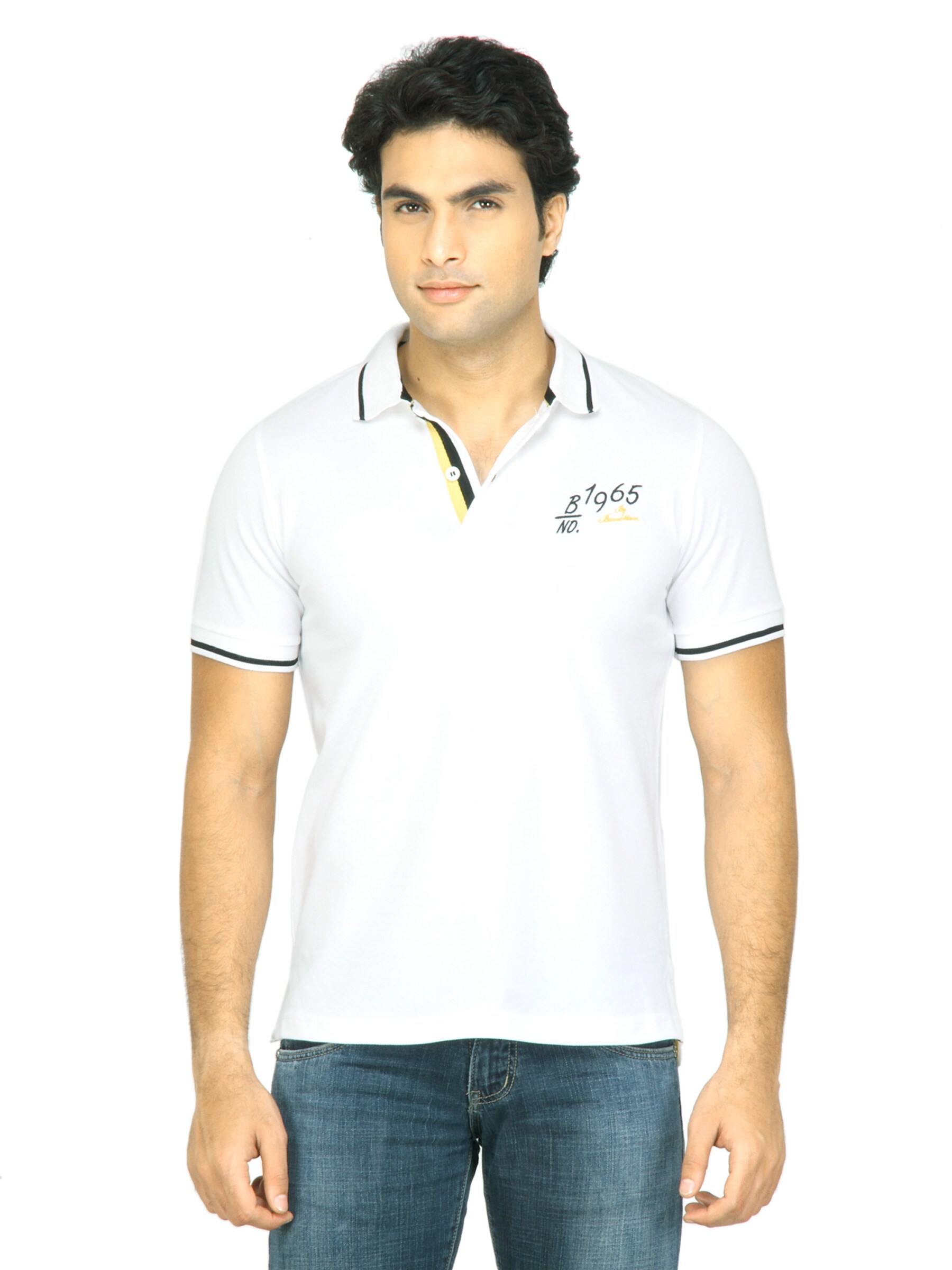 United Colors of Benetton Men Solid White TShirt