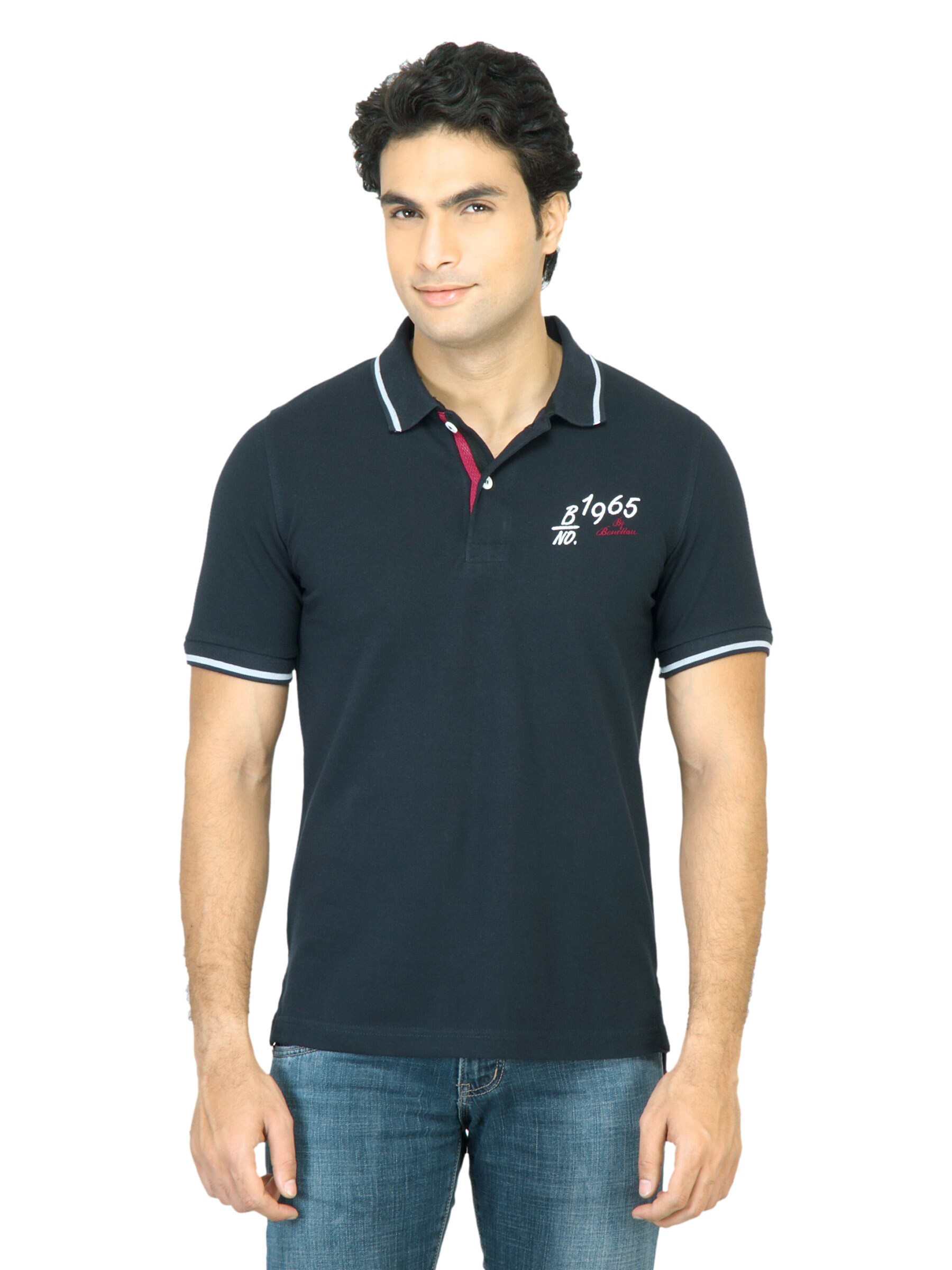 United Colors of Benetton Men Solid Navy Blue TShirt