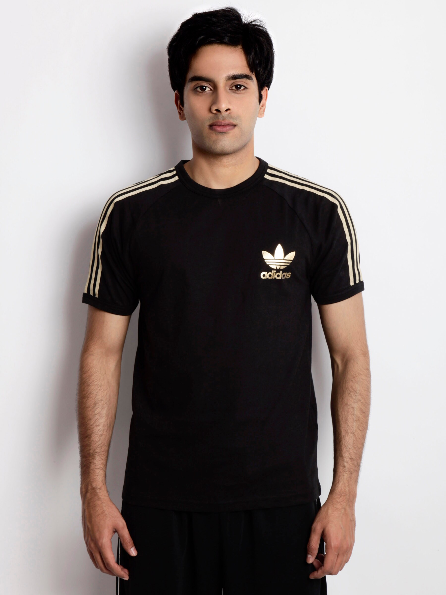 ADIDAS Originals Men Solid Black Tshirt