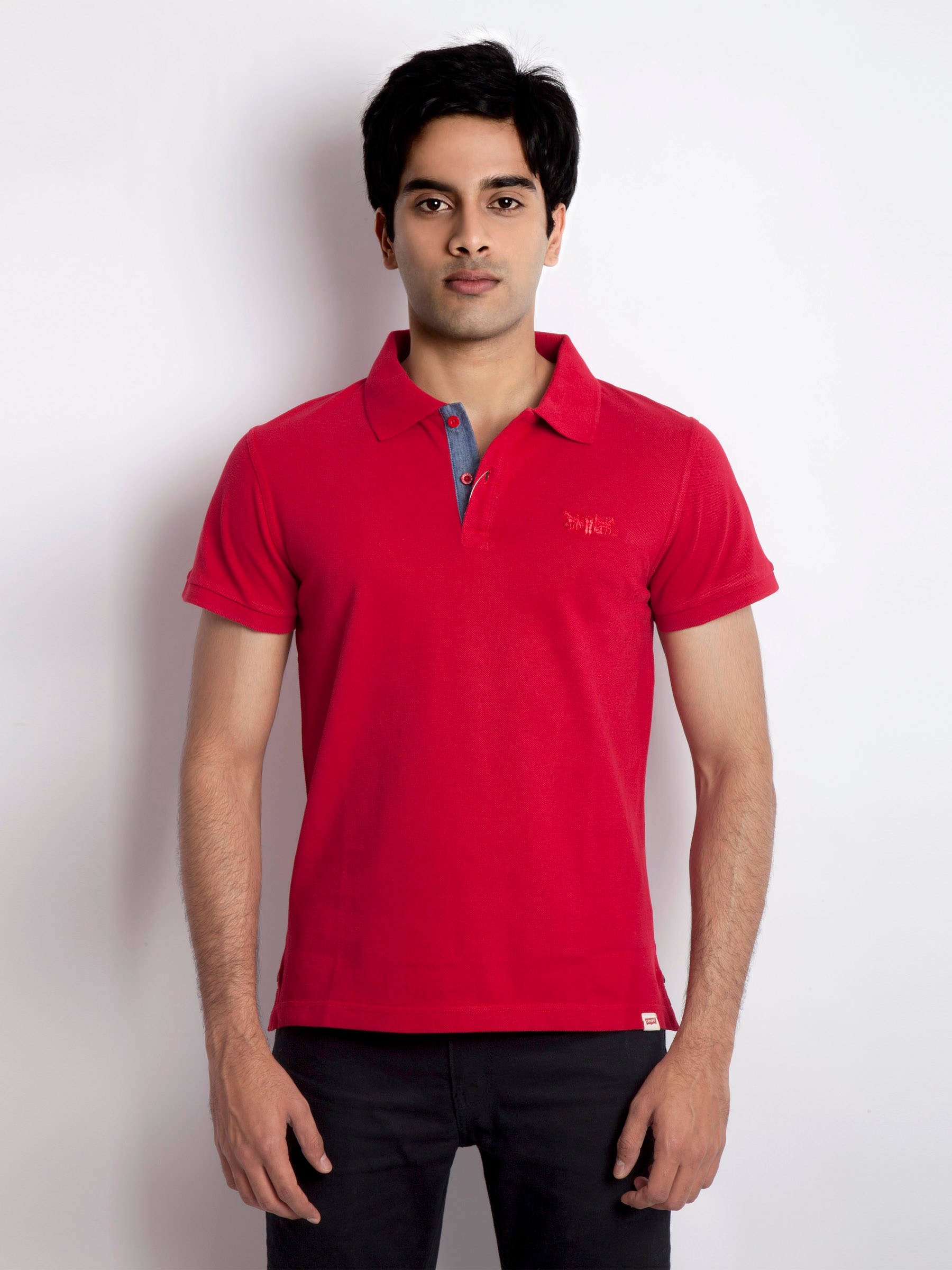 Levi's Men Solid Red Tshirt