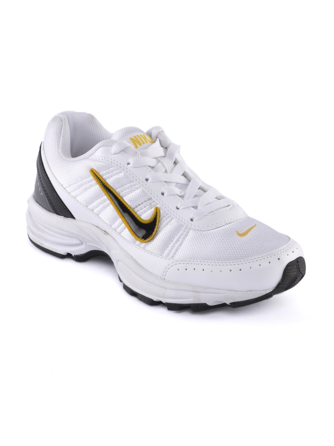 Nike Men Transform III White Sports Shoes