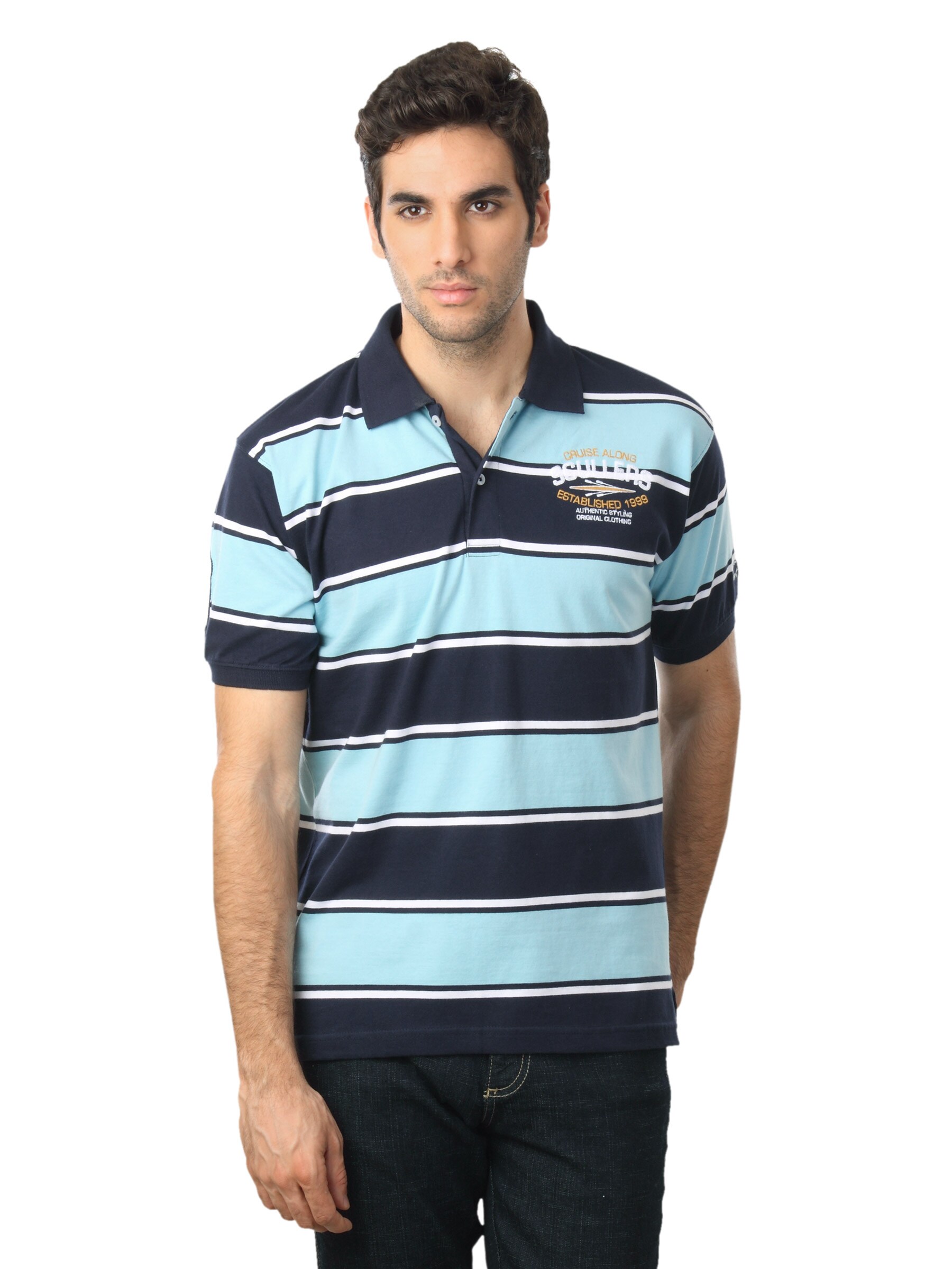 Scullers Men Blue & Navy Blue Striped T-shirt