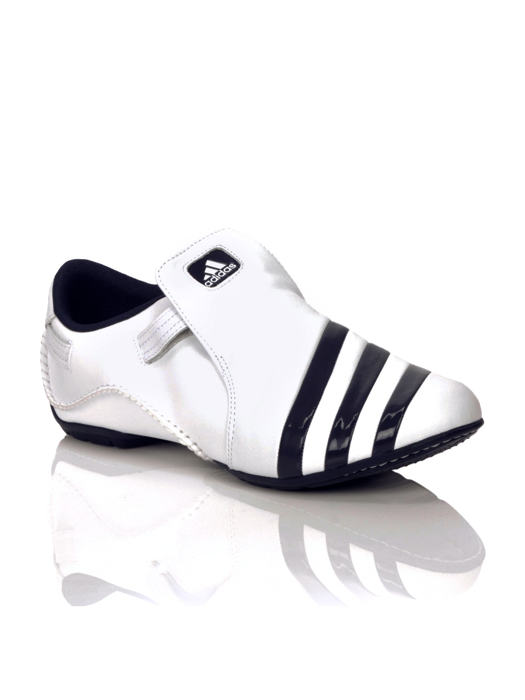 ADIDAS Men Mactelo White Sports Shoes