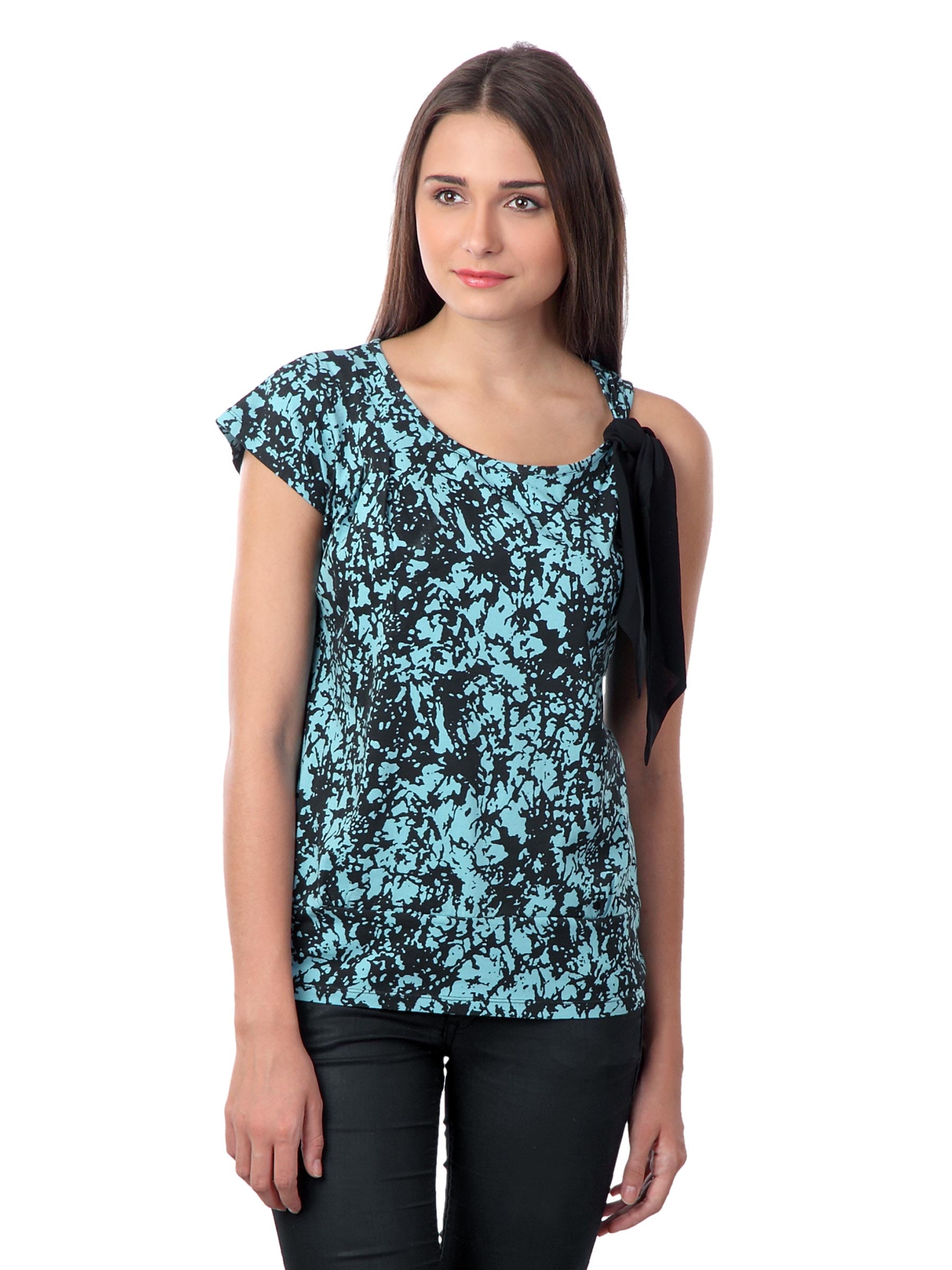 Latin Quarters Women Blue Printed Top