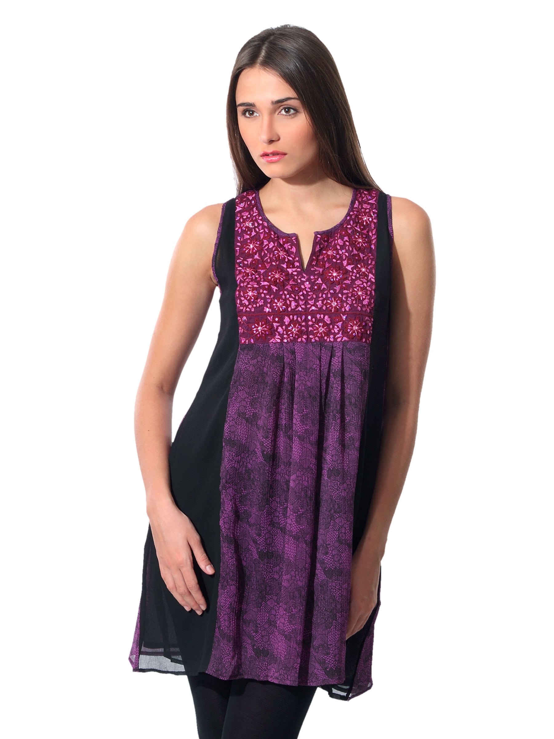 Aneri Women Magenta & Black Kurta