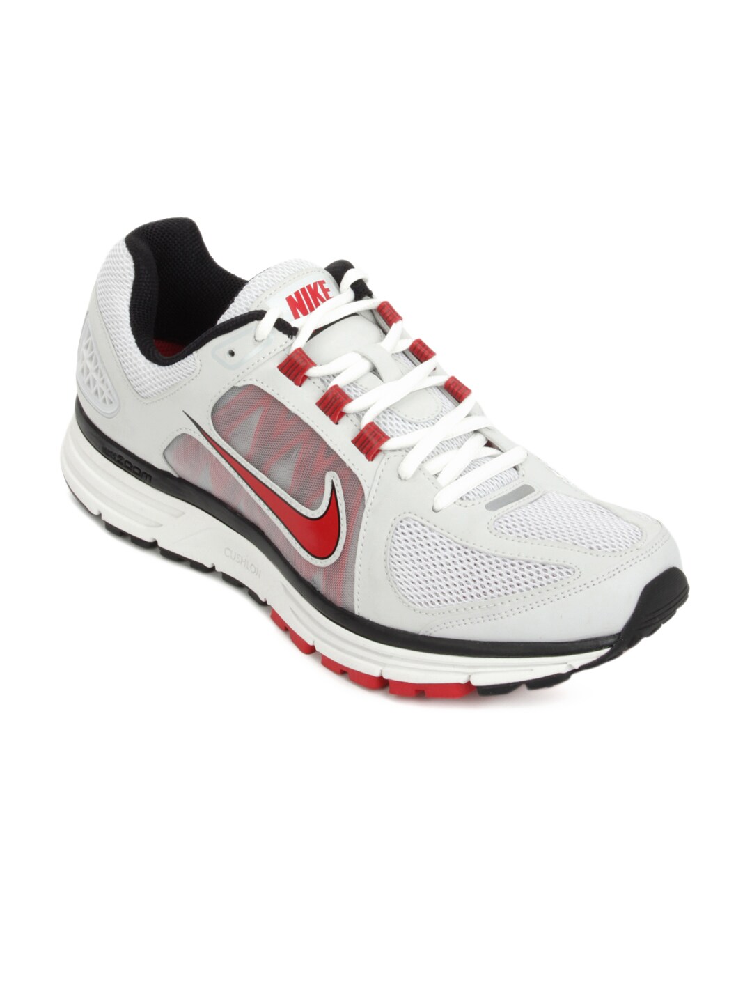 Nike Men White Zoom Vomero Sports Shoes