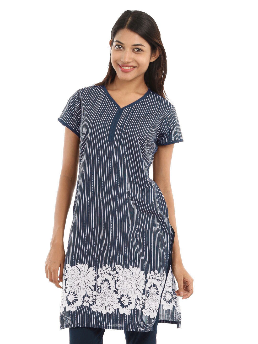 Vishudh Women Blue Kurta