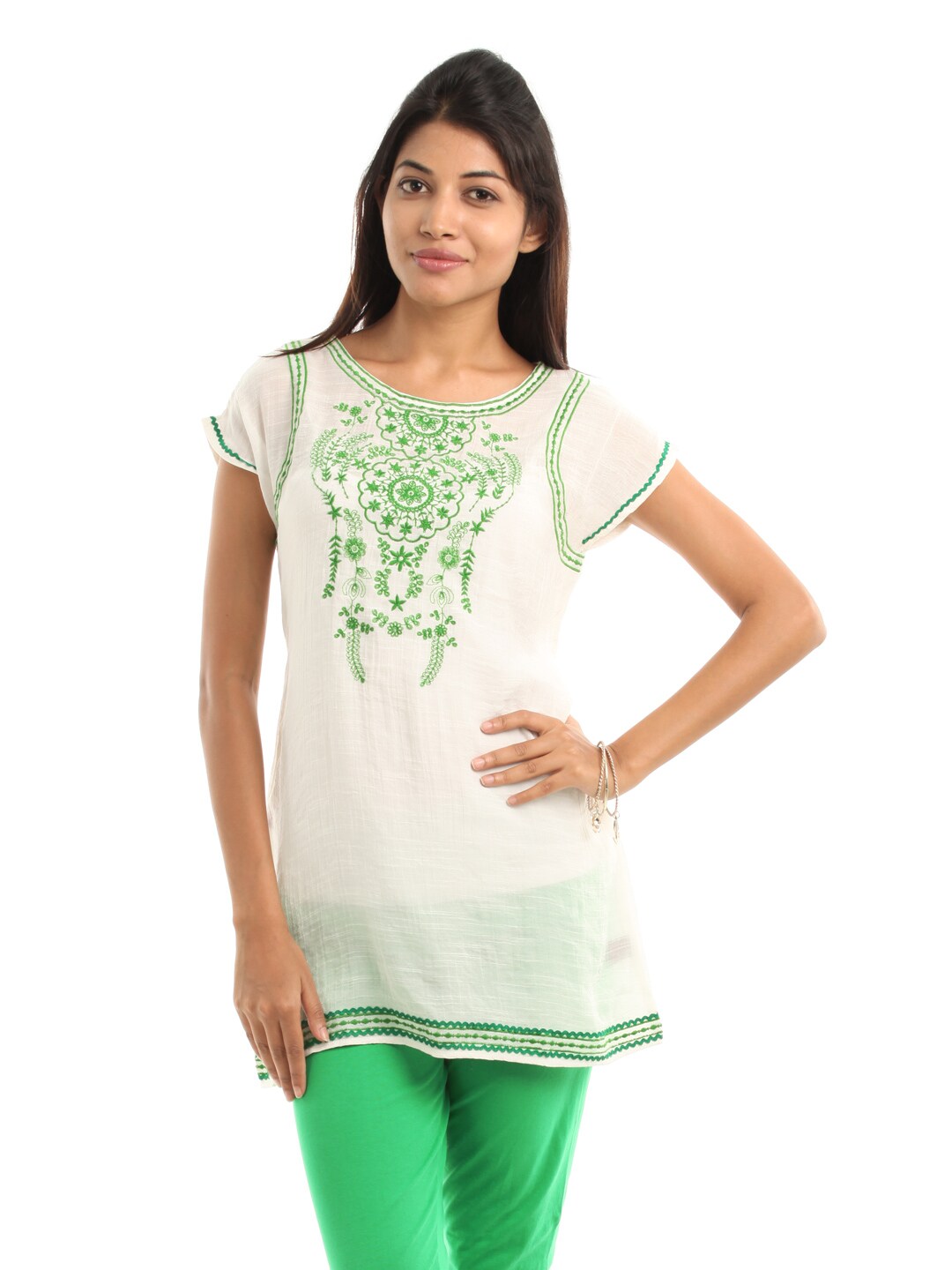 Fusion Beats Women White & Green Tunic