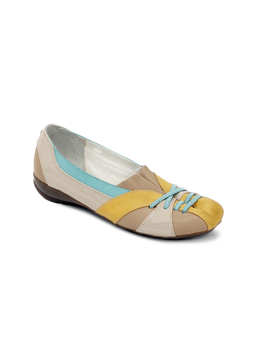 Catwalk Women Beige Pumps