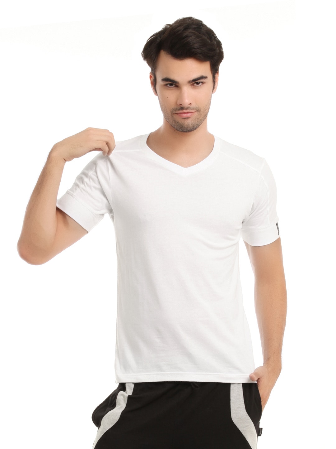 Hanes Men White DuoDry Body Fit V-Neck T-shirt