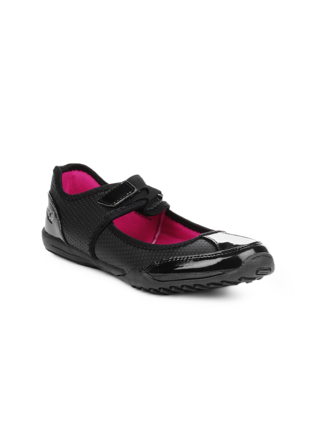 Catwalk Women Black Pumps