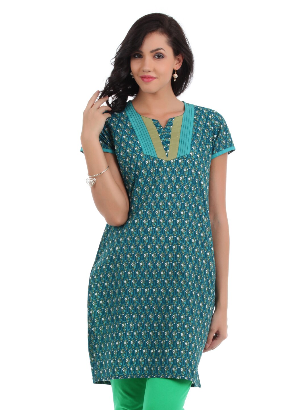 Vishudh Women Green Kurta