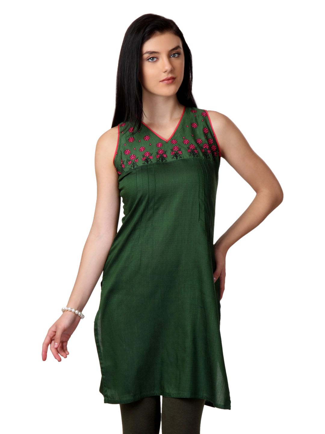 ALayna Women Green Kurta